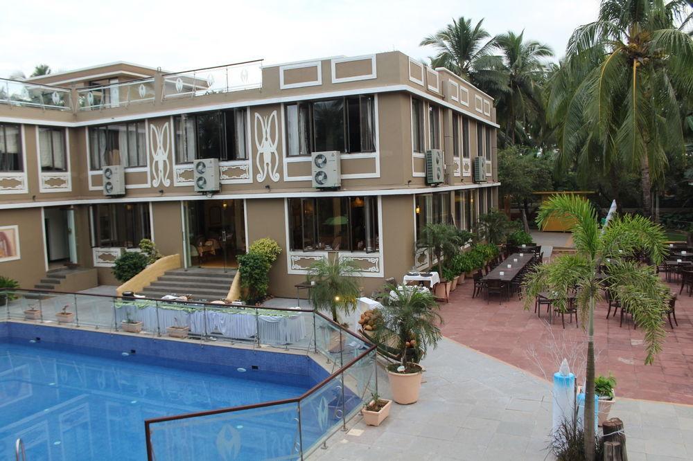 Hotel Club Mahindra Acacia Palms à Colva Extérieur photo