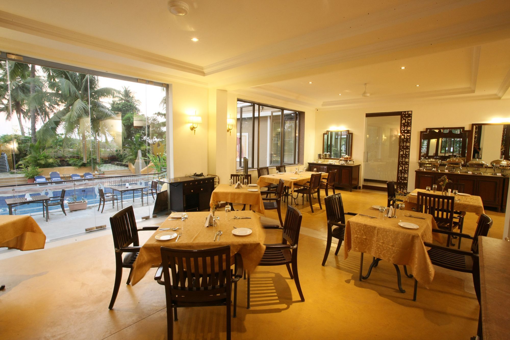 Hotel Club Mahindra Acacia Palms à Colva Extérieur photo